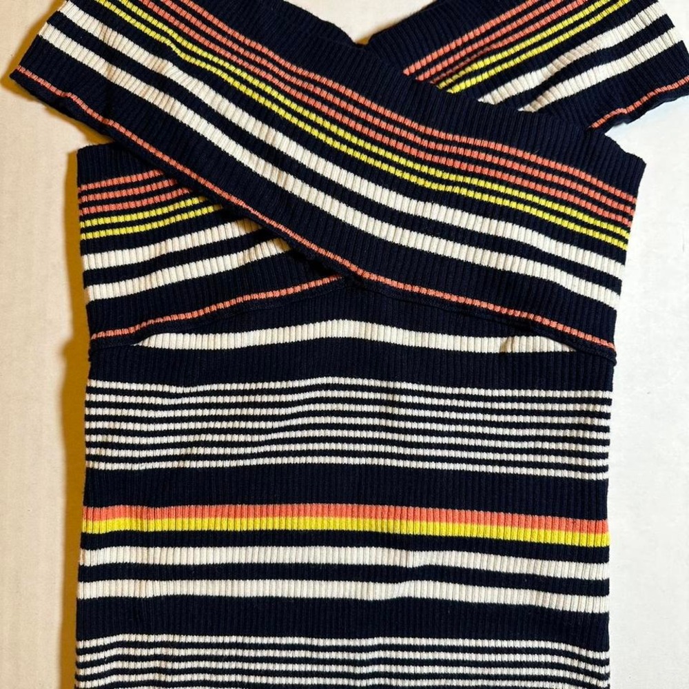 Women's Zara off shoulder knit top small